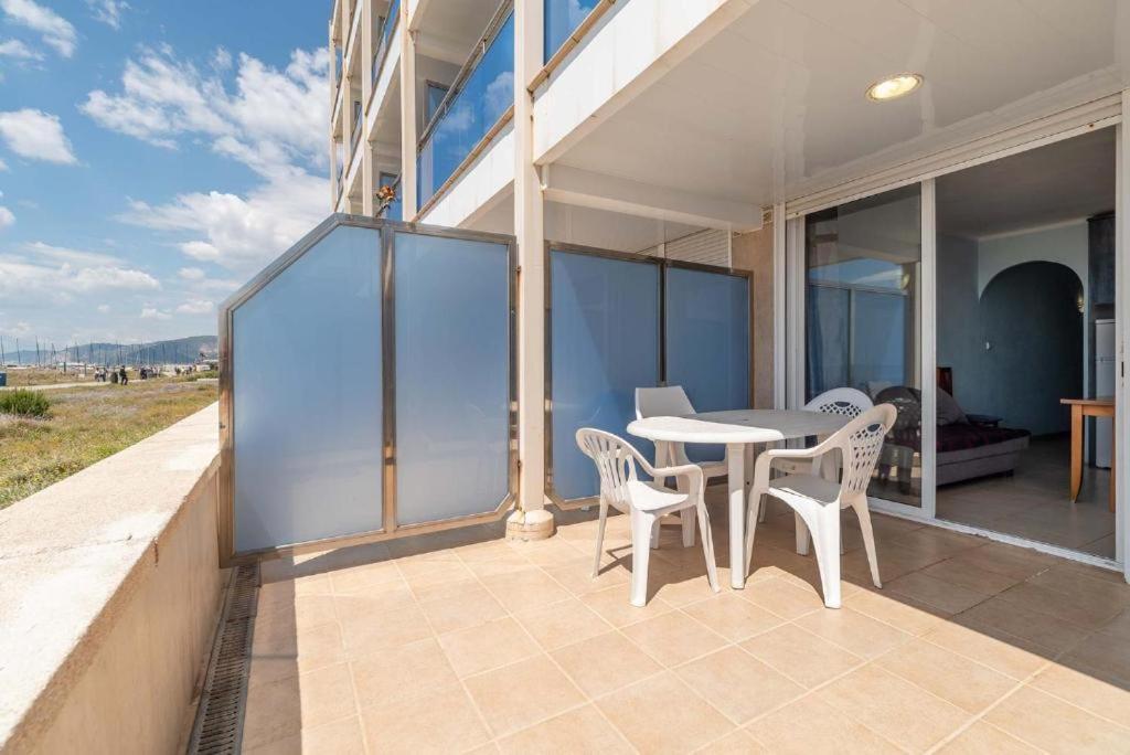 Apartamentos Denis Castelldefels Exterior foto